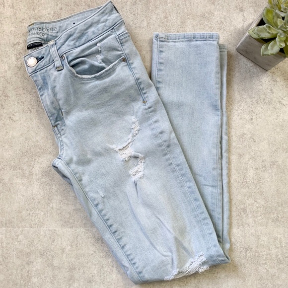 American Eagle Outfitters Denim - AE Distressed Light Wash Skinny Jean